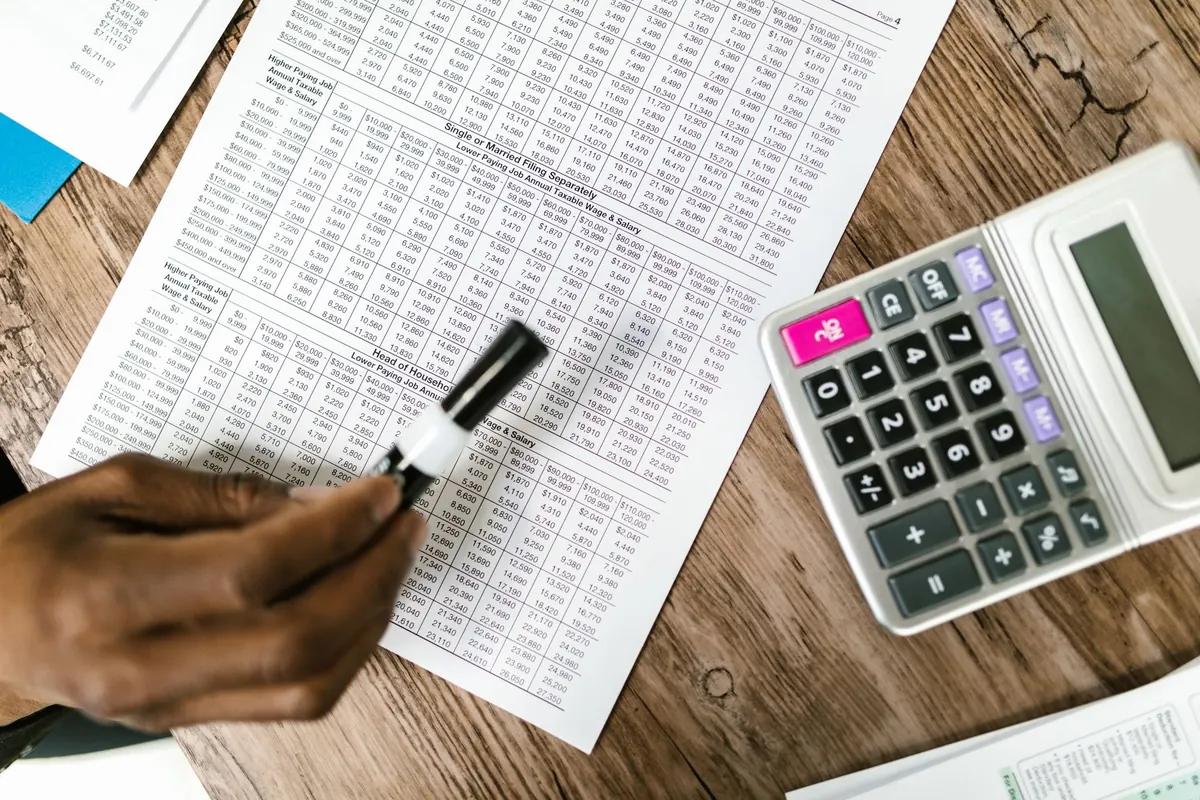 Debt Snowball vs Debt Avalanche for UK Debts: Which Clears Balances Faster?